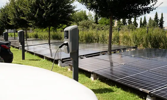 Charging station for electric vehicles